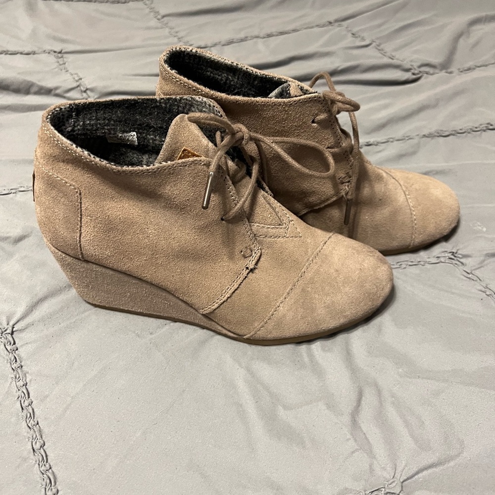 Toms Desert Wedge Bootie